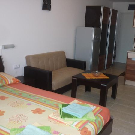Ganozliev'S Apartments In Kavatsi Area Sozopol Exterior photo